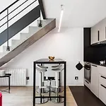 B4 Loft Duplex 175blo-paris Convention شقة *
